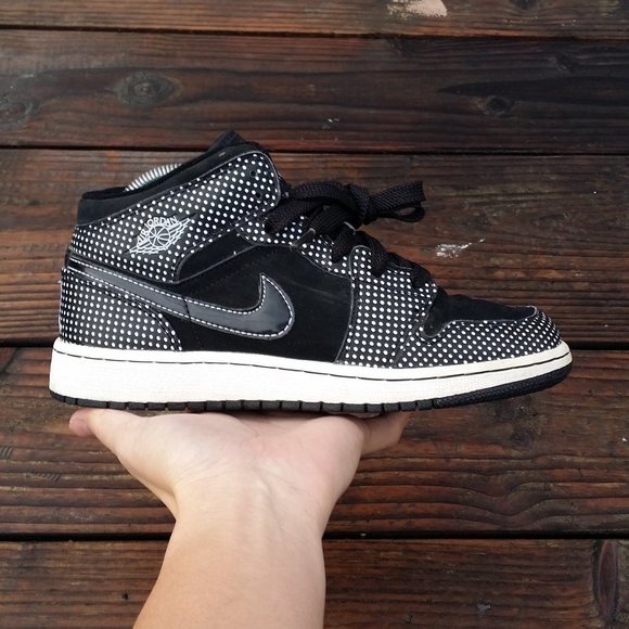 Women Size 7.5/Size 6 Youth 2009 Nike Air Jordan 1 Mid Polka Dot Basketball Shoe - Picture 2 of 8
